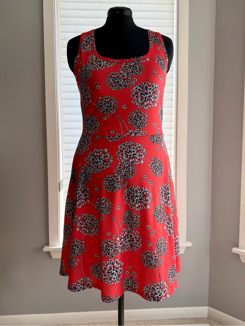 Red Floral Scoop-Neck Midi Dress